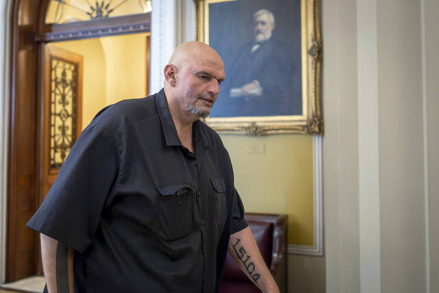 John Fetterman’s chief of staff resigns before new report on the senator’s relationship with Israel ally