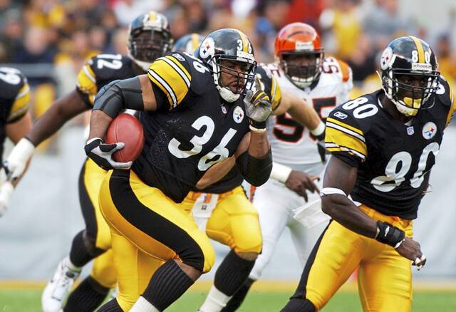 First Call: Taylor Swift learns about Jerome Bettis’ legacy; ex-Steeler joins Vikings; controversy in WBS Pens’ playoff game