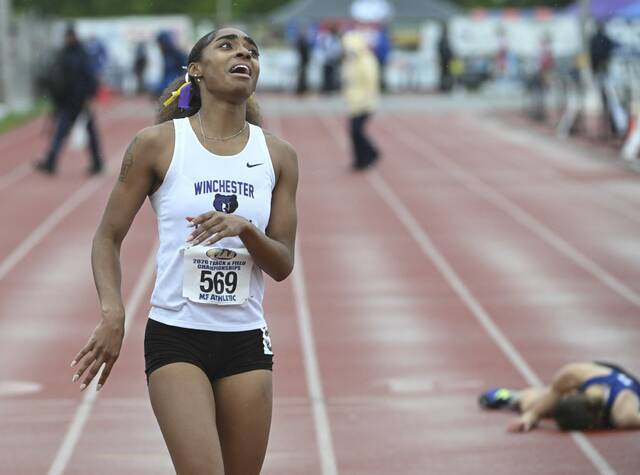 Winchester Thurston’s DaShae Cochran wraps up high school career with state title in 400