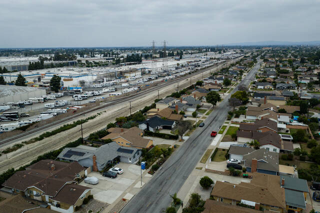 Southern California chemical tank may have a crack that could possibly lower risk of explosion