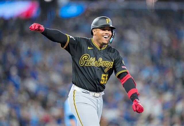 Pirates’ Esmerlyn Valdez clubs opposite-field homer for 1st MLB hit
