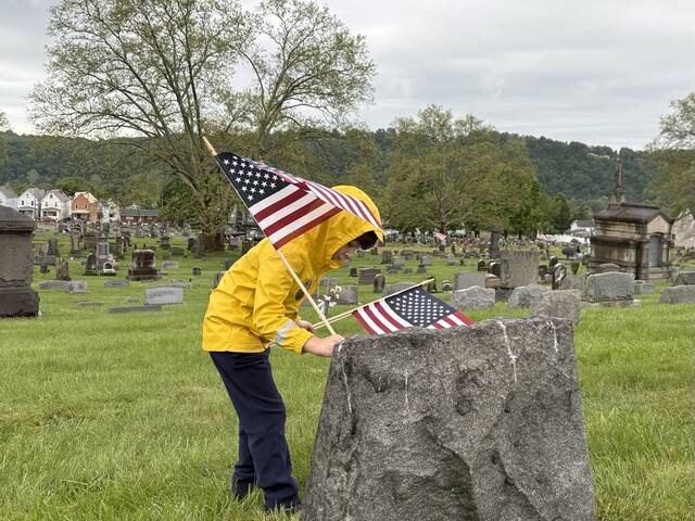 Communities honor the fallen with Memorial Day ceremonies, parades