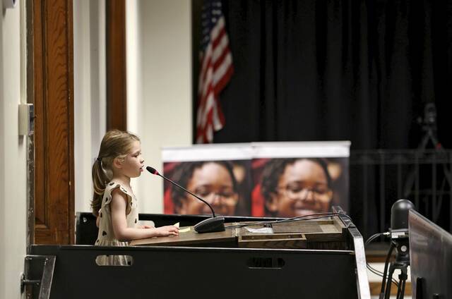 Pittsburgh parents, advocates make last push against school closures before vote