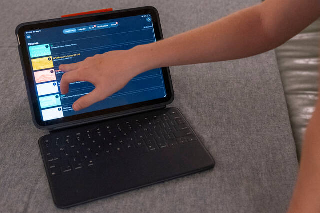 America’s schools face a backlash on digital devices as screens saturate classrooms
