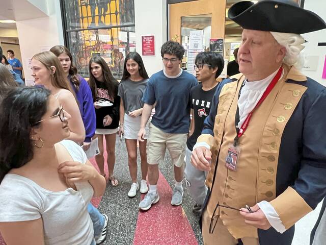 Fox Chapel Area High School history department hosts patriotic-themed event to mark America’s 250th