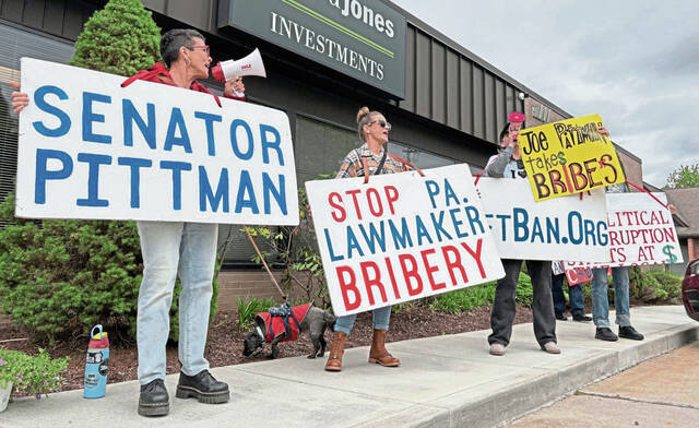 Editorial: Lawmakers should present case for receiving gifts