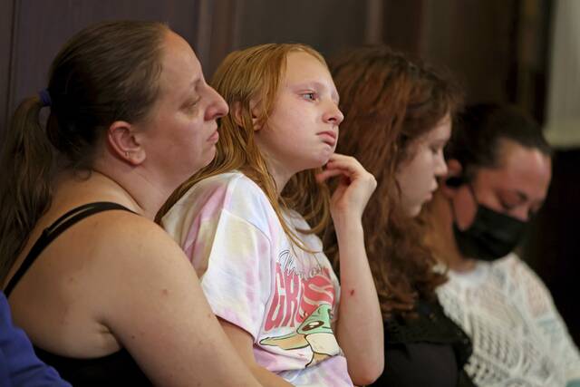 Pittsburgh school board approves school closures, realignment plan