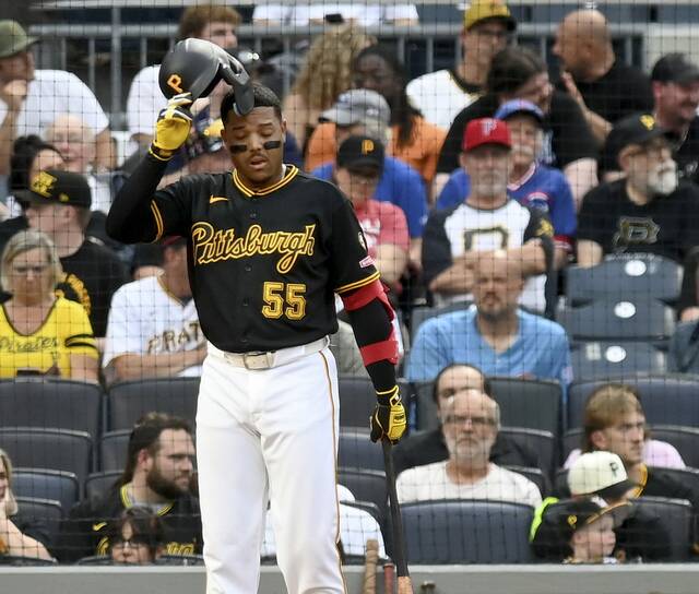 Pirates rookie Esmerlyn Valdez’s 1st home run at PNC Park comes in front of his family