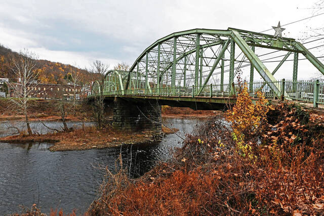 $25M bid OK’d for temporary bridge in West Newton