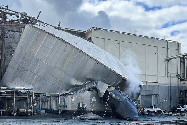 9 missing after Washington paper mill tank implosion and officials say there’s no hope of survivors