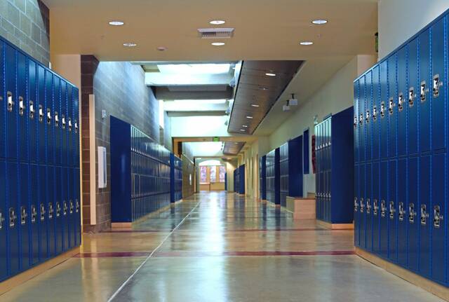 Jeannette school directors consider restricting cellphone use