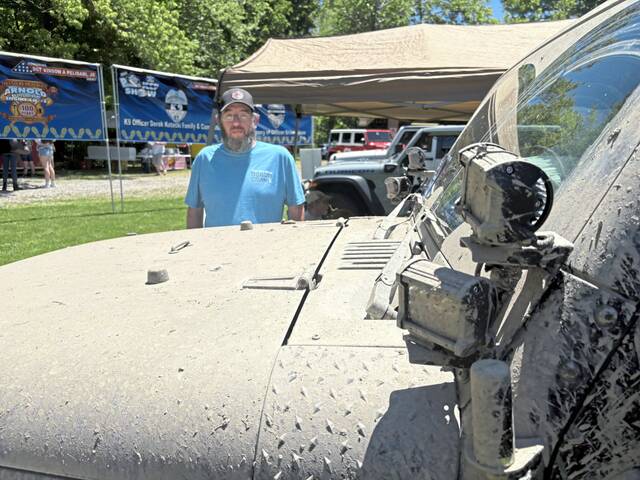 9625670_web1_vnd-jeepshow3-060126
