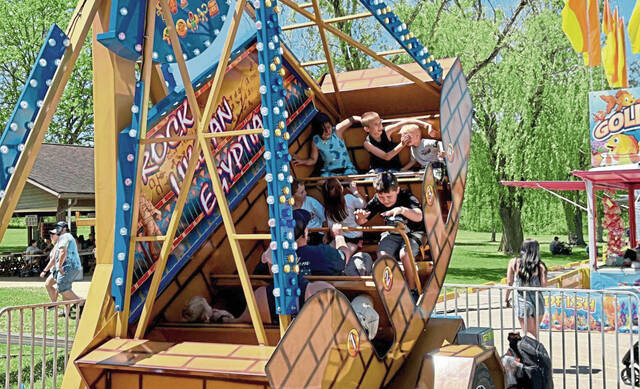 Mammoth Fest lives up to name with food, rides and entertainment